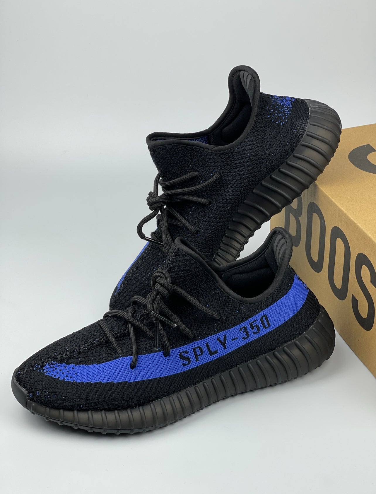 Yeezy boots 350 V2