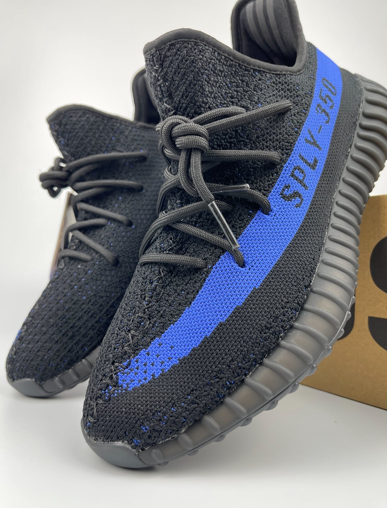 Yeezy boots 350 V2