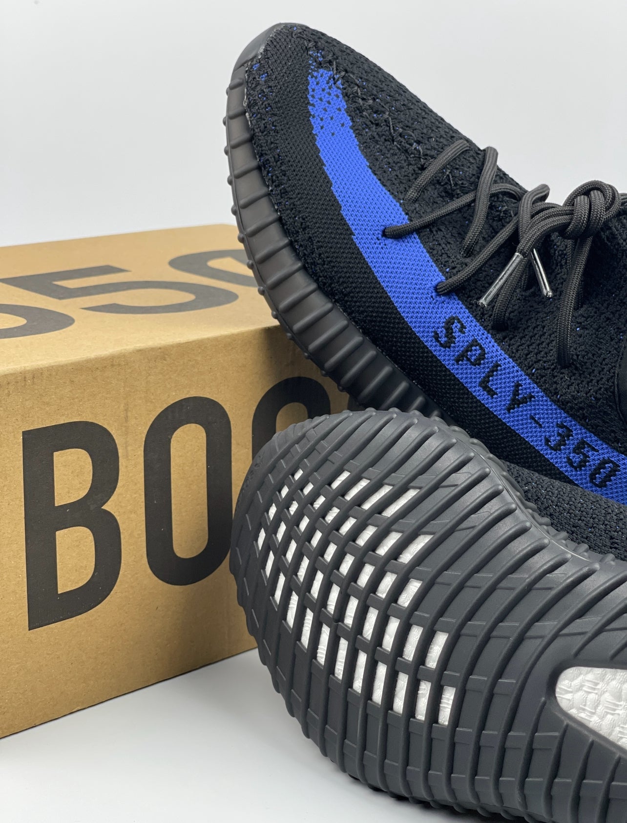 Yeezy boots 350 V2